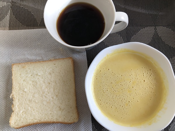 名古屋のコーヒーと朝食